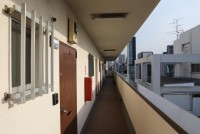 日本樓道為什么建在外面 關(guān)鍵時(shí)刻還能救命？